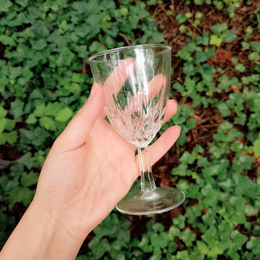 Vtg Set of 4 France Faceted Glass Crystal Wine Glasses